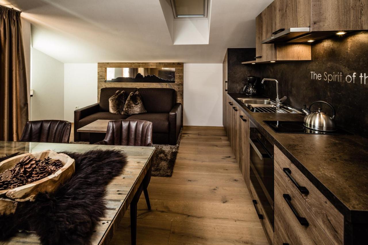 Apartments Villa Gardena - Gardenahotels Сельва-ди-Валь-Гардена Экстерьер фото